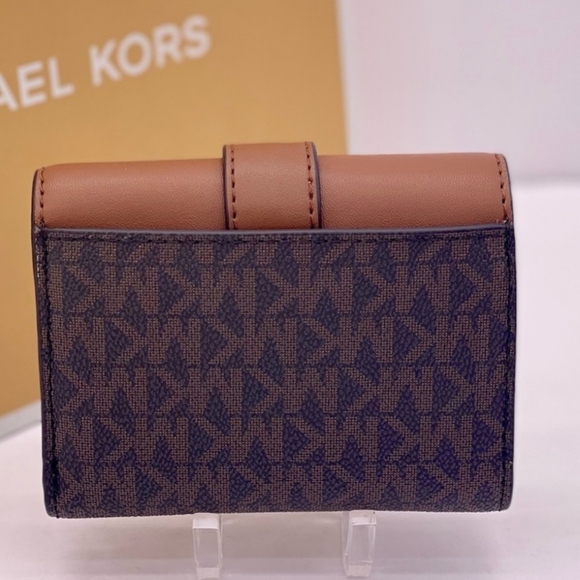 Michael kors wallet - Picture 6 of 12